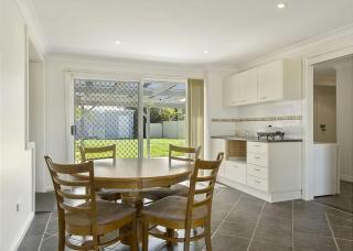 Hibiscus Close Beach Front Living - Maloney's Beach - 3