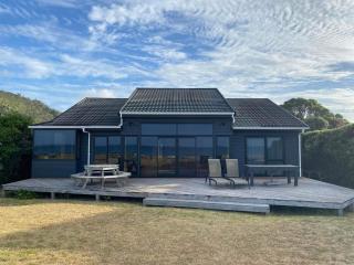 Hosts on the Coast - Shimmering on the Shore - Matarangi - 0