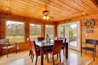 Duck and Bugs Cabin on Boone Lake with Boat Dock! - 3