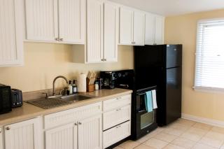 Walk to the beach! Two bedroom unit in the heart of Jax Beach - Jacksonville Beach - 6