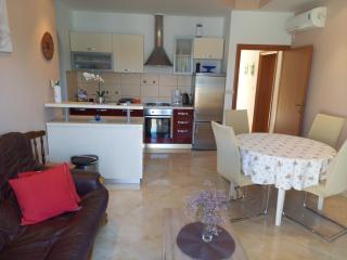Apartments by the sea Supetarska Draga - Gornja, Rab - 22719 - 2