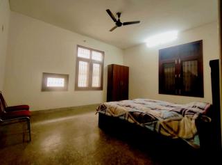 Hotel O Emerald P G H Prayag Guest House - Kaliānpur - 9
