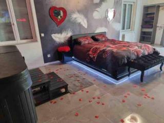 Maison avec jacuzzi à Bazoques - Parfait pour une escapade romantique - Bazoques - 2