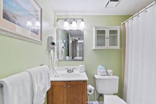 Beachfront condo at Pelican Beach - Destin - 6