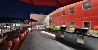 Beautiful Studio in West Hollywood - 1