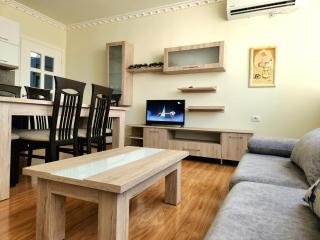 Luxury and Cozy Apartments 150 Meters from the Beach, 750 Meters from Lungo Mare - Vlorë - 6