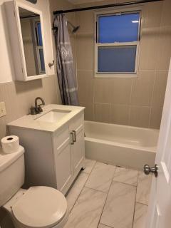Cozy apartment with city skyline. Easy commute midtown Manhattan. - Jersey City - 2