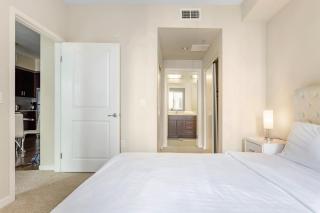 2 Bedroom 2 Bathroom Gated Community With Pool and Fitness Center - 7