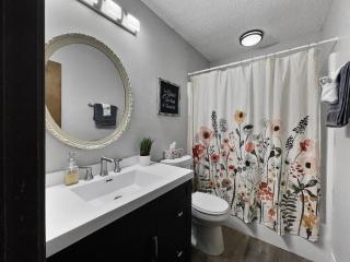 2br Cozy Townhouse Wdmclive! - Clive - 6