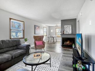 2br Cozy Townhouse Wdmclive! - Clive - 9
