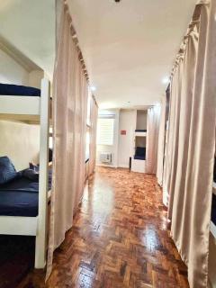 Cozy Condo Unit at Palm Towers - Manila - 3