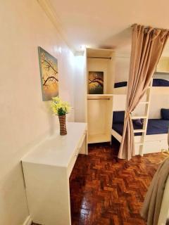 Cozy Condo Unit at Palm Towers - Manila - 2