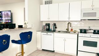 Colorful Relaxation Luxe Family Stays - El Paso - 4