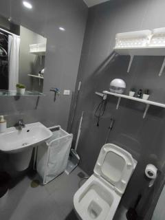 1 Bedroom with Balcony at Air Residences, Makati - Manila - 4