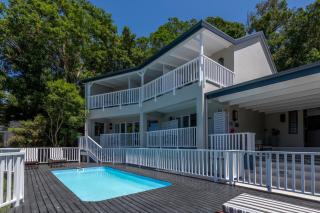 Hide-Away Guest House - 9