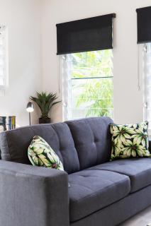 Bamboo Villa - Pet friendly luxury Villa next to Botanical Gardens - Edge Hill - 2