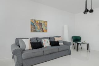 Apartment with Garden in Kraków by Noclegi Renters - Cracovia - 0