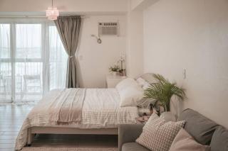 Venice Spacious Condo with Panoramic Mountain Views - Manila - 0