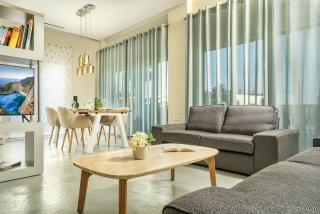 Sisomar Suites with Private Pool, by ZanteWize - Gaïtánion - 6