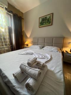 Destinacion Central Room - Tirana - 8