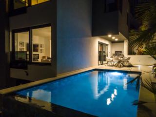 Astonishing villa Blue Horizon w heated pool - Podstrana - 9