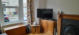 Peaceful Family Retreat Near Gloucester Road - Bristol - 2