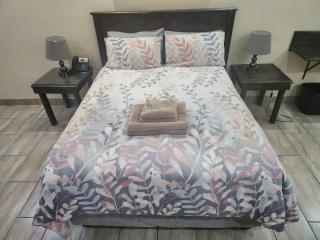 South Gate Lodge - 3