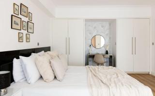Spacious quiet 4bedrooms 6beds house with private garage 5min walk to Paddington Station - London - 1