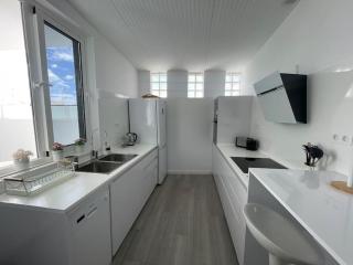 White Serenity - Playa Honda - 9
