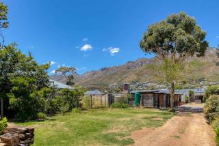 The Yard - 8