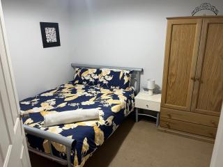 Moana Seaside Retreat - 2 Bedroom, spa , living area & pet friendly - 4