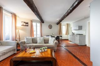 Large 3 Bdr Old Town - AC - Nice - 2
