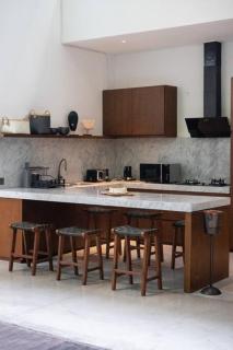 Villa Talisman - Stylish Canggu with Rooftop Villa 5 mins to Beach - Canggu - 3