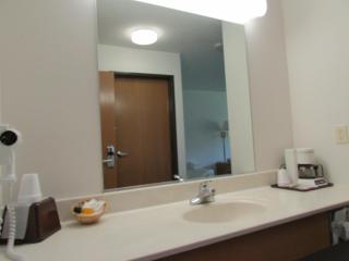 AmeriVu Inn And Suites - Stanley - 7