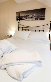 Apartment 4 - striking, 2 bedroom luxury apartment - close to town, mainline rail & theatre - Darlington - 5