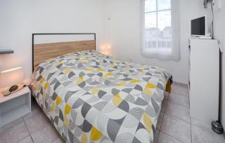 2 Bedroom Cozy Home In Aigues-Mortes - Aigues-Mortes - 3