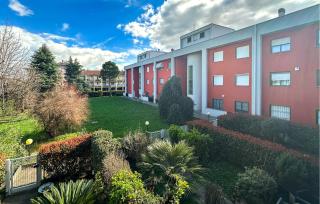 Awesome Home In Bergamo With Wifi - Bergamo - 4