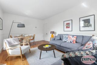 Parea Living - Stylish Islington 1-Bed Flat, 6min Walk to Tube - Londra - 2