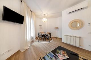 1Bedroom 1bathroom furnished - Rios Rosas - equipped in business area - MintyStay - 9