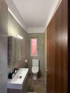 Glyfada 3 Bed: Modern & Cozy - Atene - 1