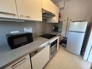 Appartement familial proche plage avec parking, climatisation et balcons - 6 couchages - FR-1-250-70 - Le Grau-du-Roi - 6