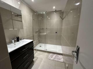 Appartement familial proche plage avec parking, climatisation et balcons - 6 couchages - FR-1-250-70 - Le Grau-du-Roi - 2