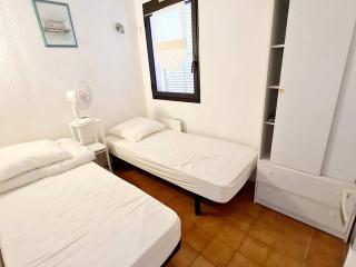 Appartement T3 avec Parking, Piscine, Tennis et Wi-Fi - À 200m des Plages et Commerces - FR-1-316-304 - Six-Fours-les-Plages - 6