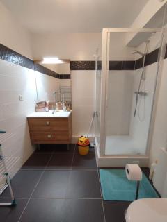Charming and Secure Fully-Equipped Apartment Close to Paris - Saint-Cloud - 6
