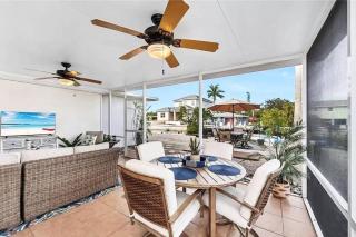 Boaters Bayshore Bungalow II w HOT TUB - 6