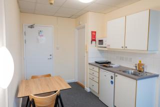 Standard En-suite Apartment 2 - Plymouth - 1
