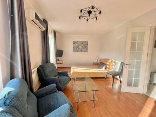 Victoria's Apartment - 6