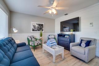 Seagrass Flats 1 located less than 75 steps to the White Sandy Beaches - Bradenton Beach - 8