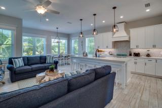 Golf Cart included, private home and only steps to the beach - Holmes Beach - 6