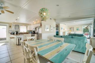 Modern Beach Cottage with Heated Pool Close to Beach - Holmes Beach - 5